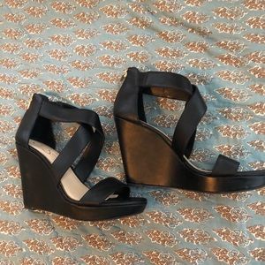 🐝Jessica Simpson Jinxxi wedge sandals